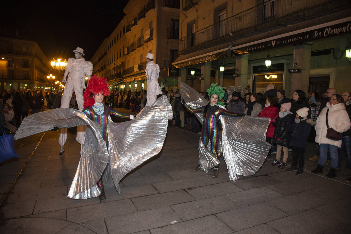 El Carnaval gana al frío segoviano