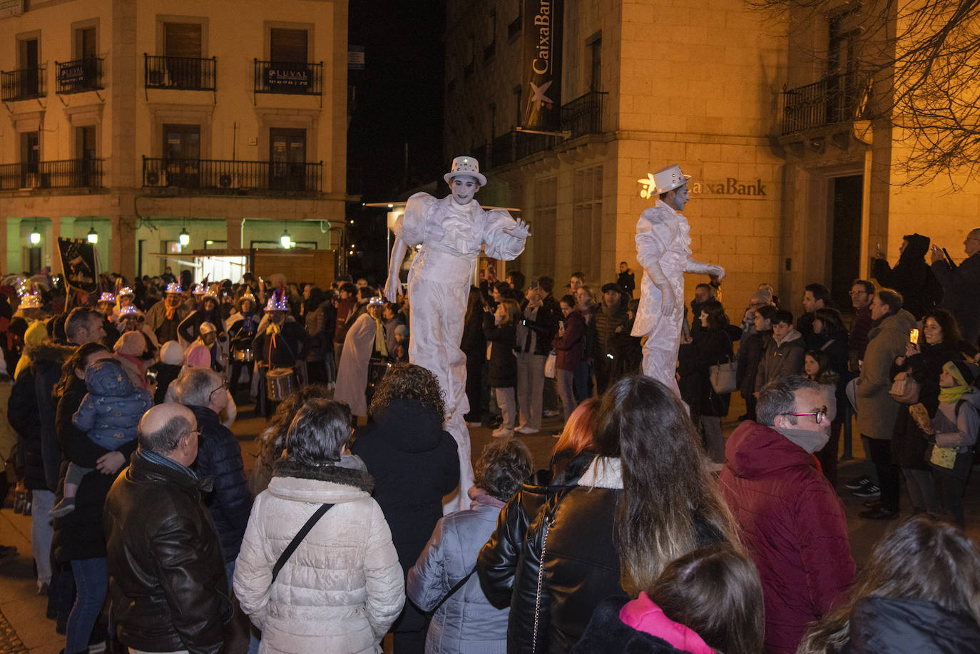 El Carnaval gana al frío segoviano