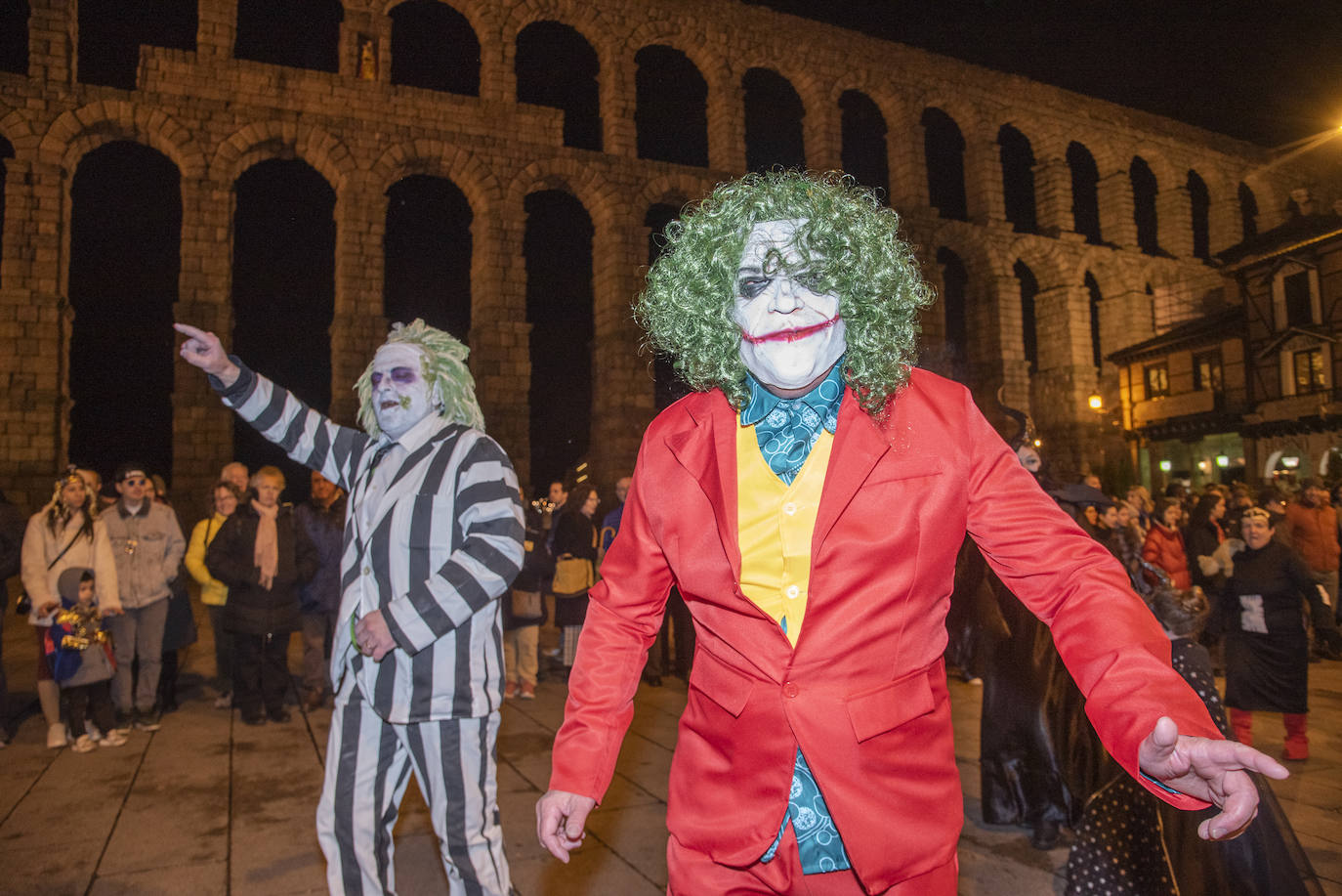 El Carnaval gana al frío segoviano