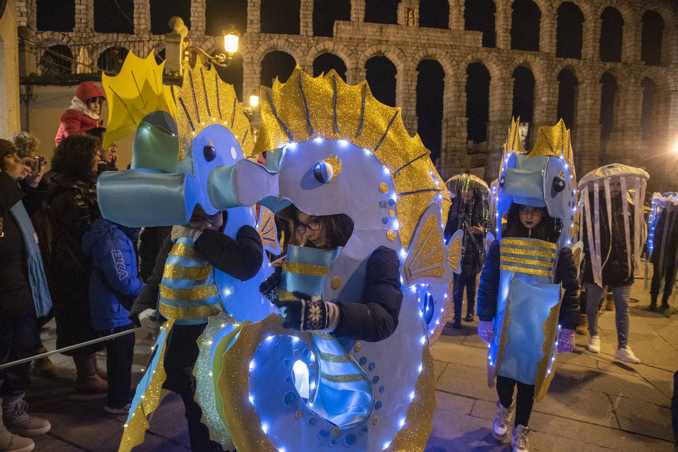 El Carnaval gana al frío segoviano