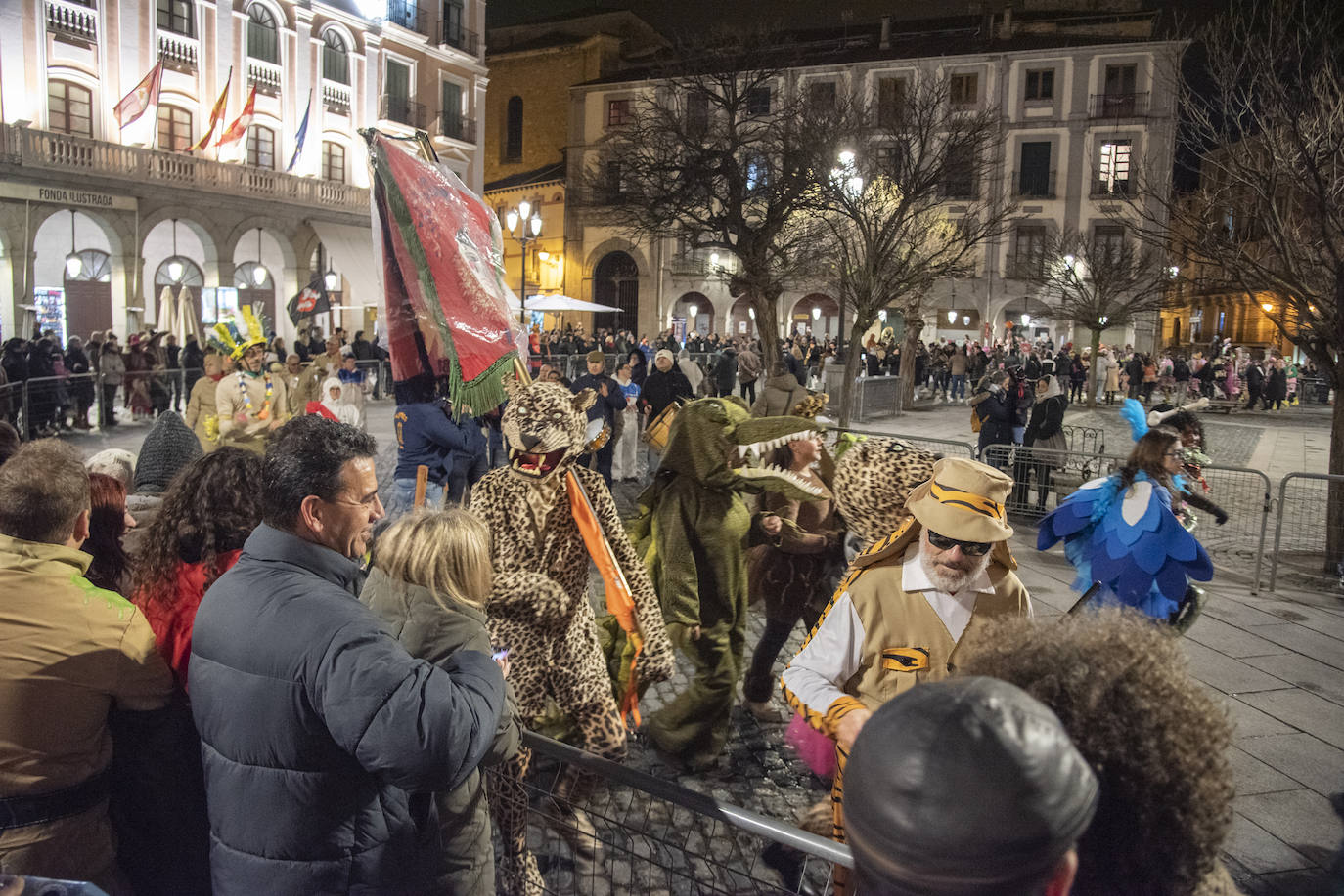 El Carnaval gana al frío segoviano