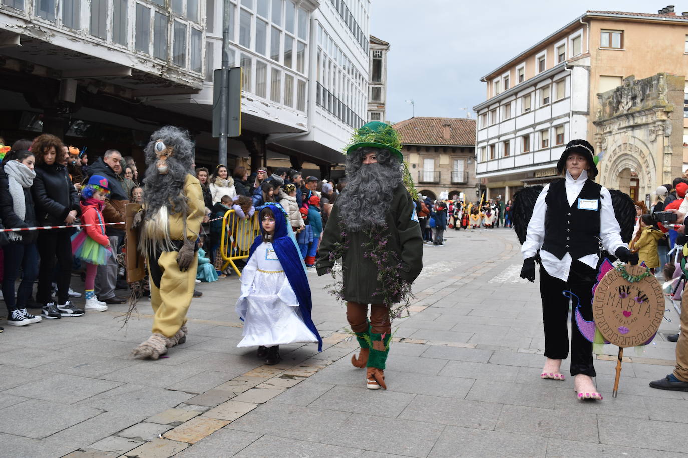 Las mascotas y sus dueños se disfrazan en Aguilar