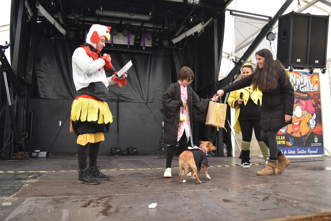 Las mascotas y sus dueños se disfrazan en Aguilar