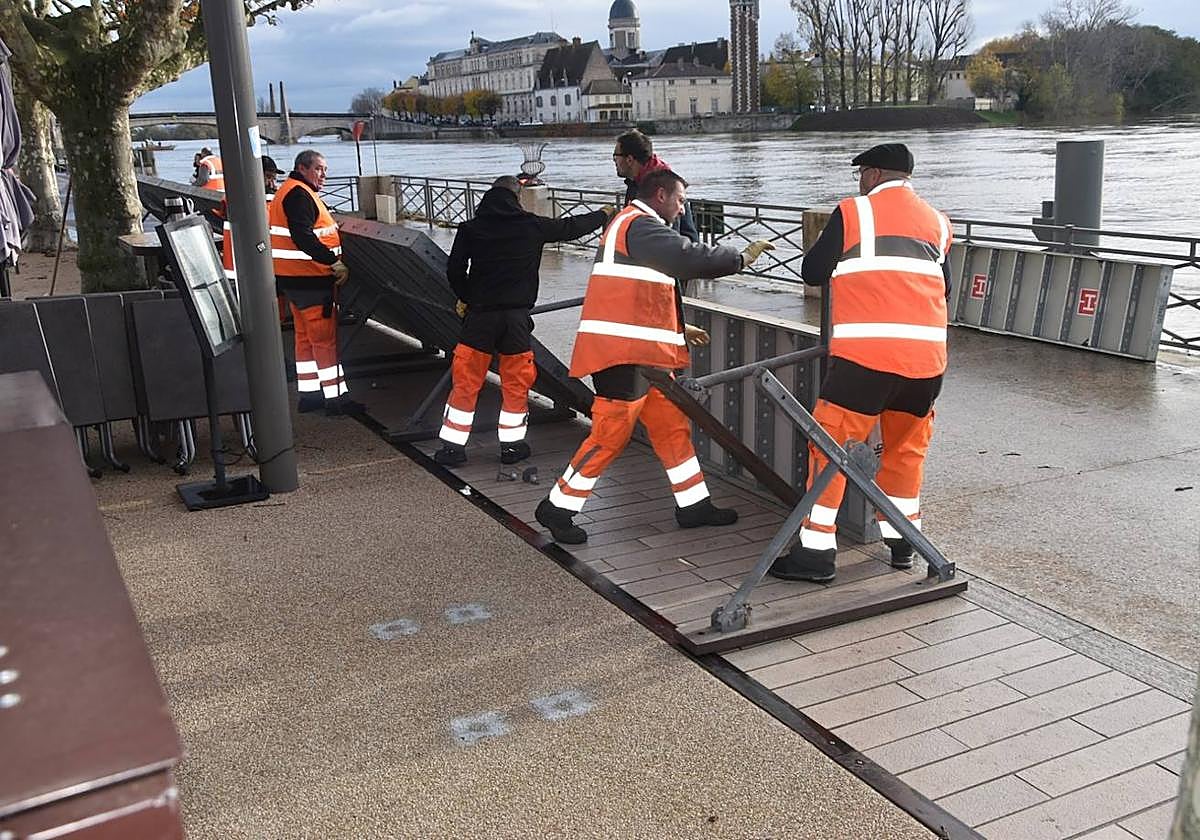 Colocación de barreras en Chalon sur Saone.