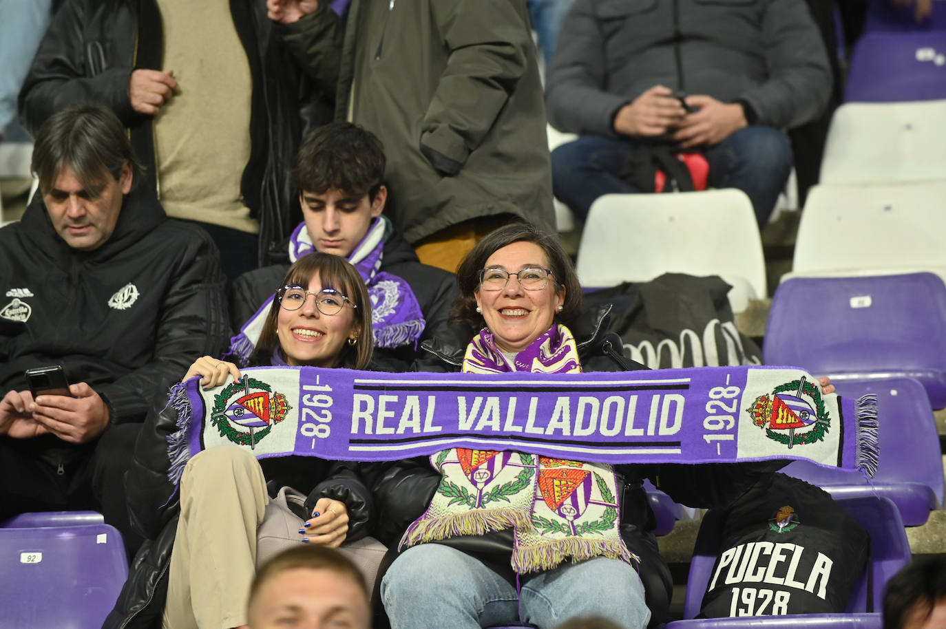 Búscate en la grada del Estadio José Zorrilla (2 de 4)