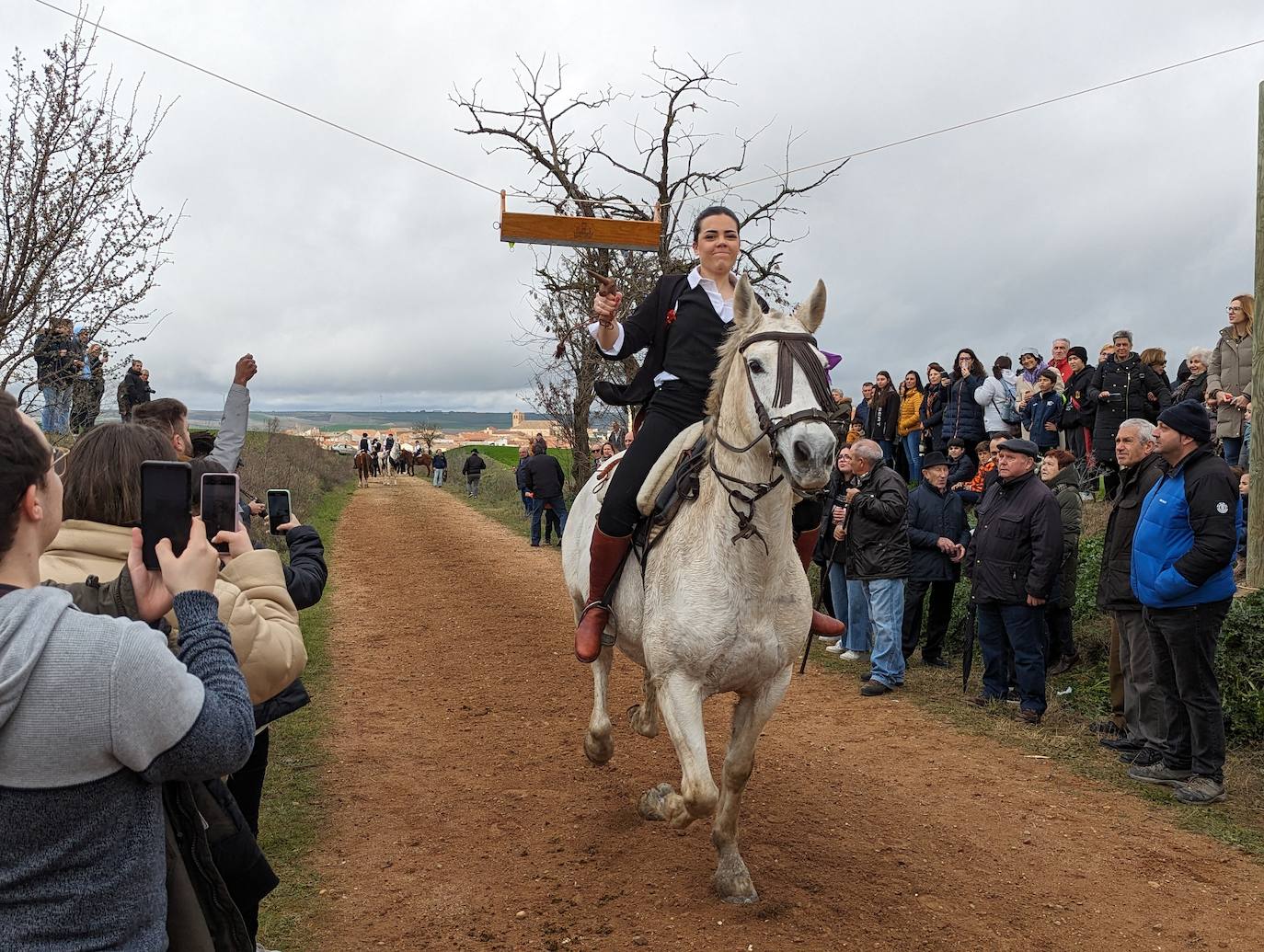 Carrera de cintas en Torrelobatón