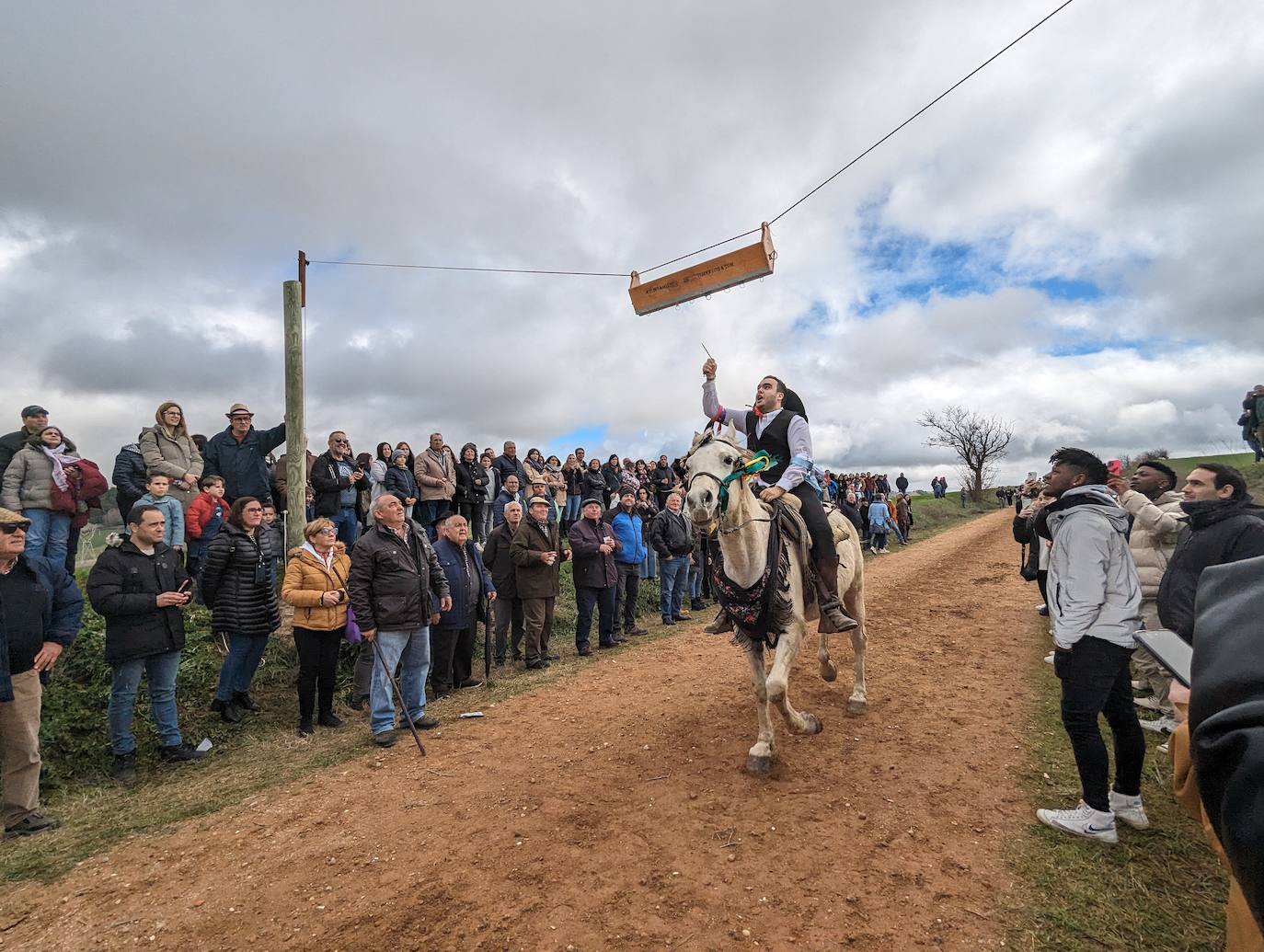 Carrera de cintas en Torrelobatón