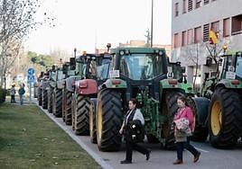 Cortes en las calles de Valladolid durante las tractoradas.