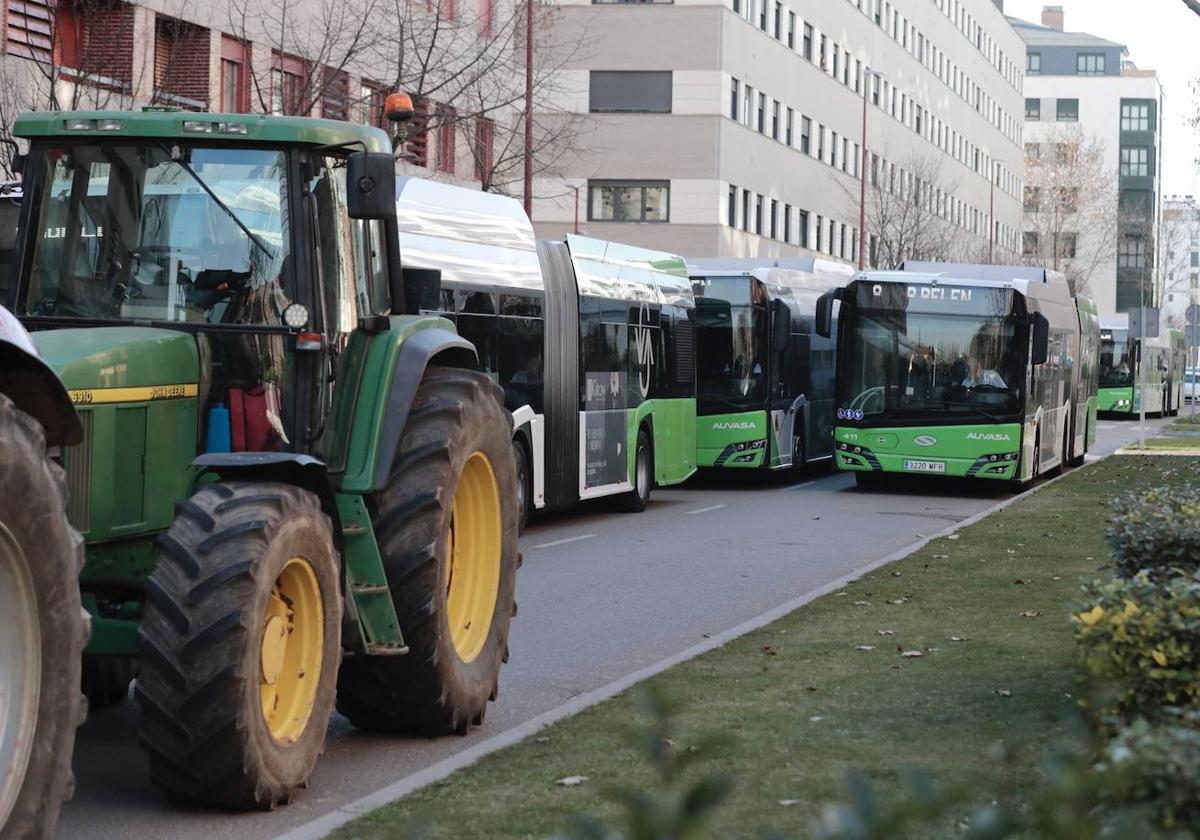 Las tractoradas provocaron diferentes incidentes sobre el tráfico la semana pasada en Valladolid.