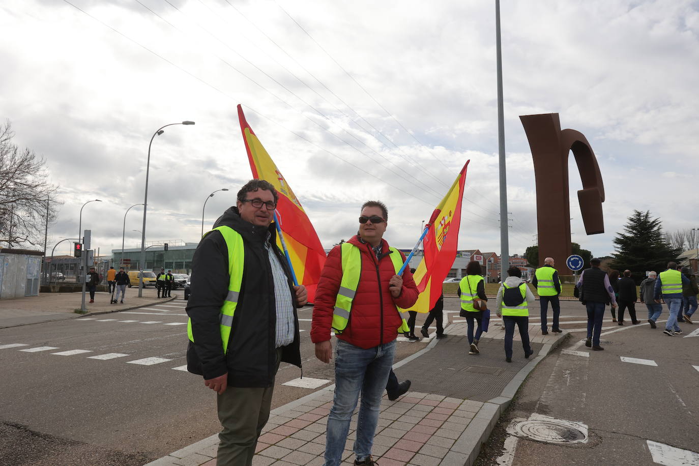 Los tractores parten hacia el centro de la capital palentina