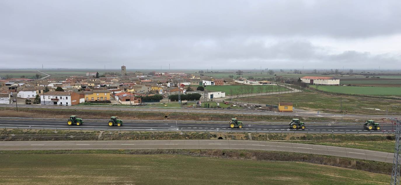 Primeras imágenes de la tractorada en Palencia