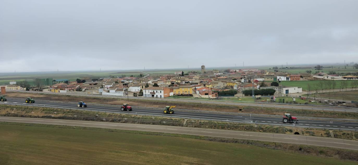 Primeras imágenes de la tractorada en Palencia