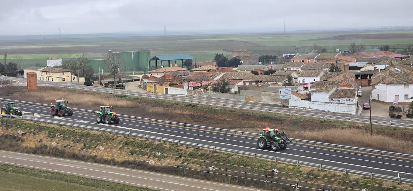 Primeras imágenes de la tractorada en Palencia