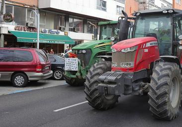 El centro de la ciudad de Palencia, tomado por los tractores