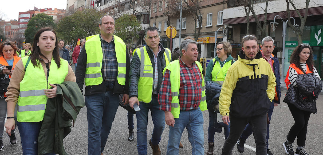 El centro de la ciudad de Palencia, tomado por los tractores