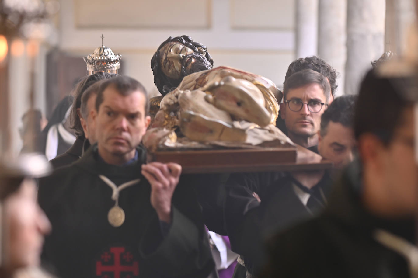 Las imágenes de la procesión y misa en honor al Cristo Yacente