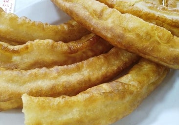 Churros caseros con chocolate