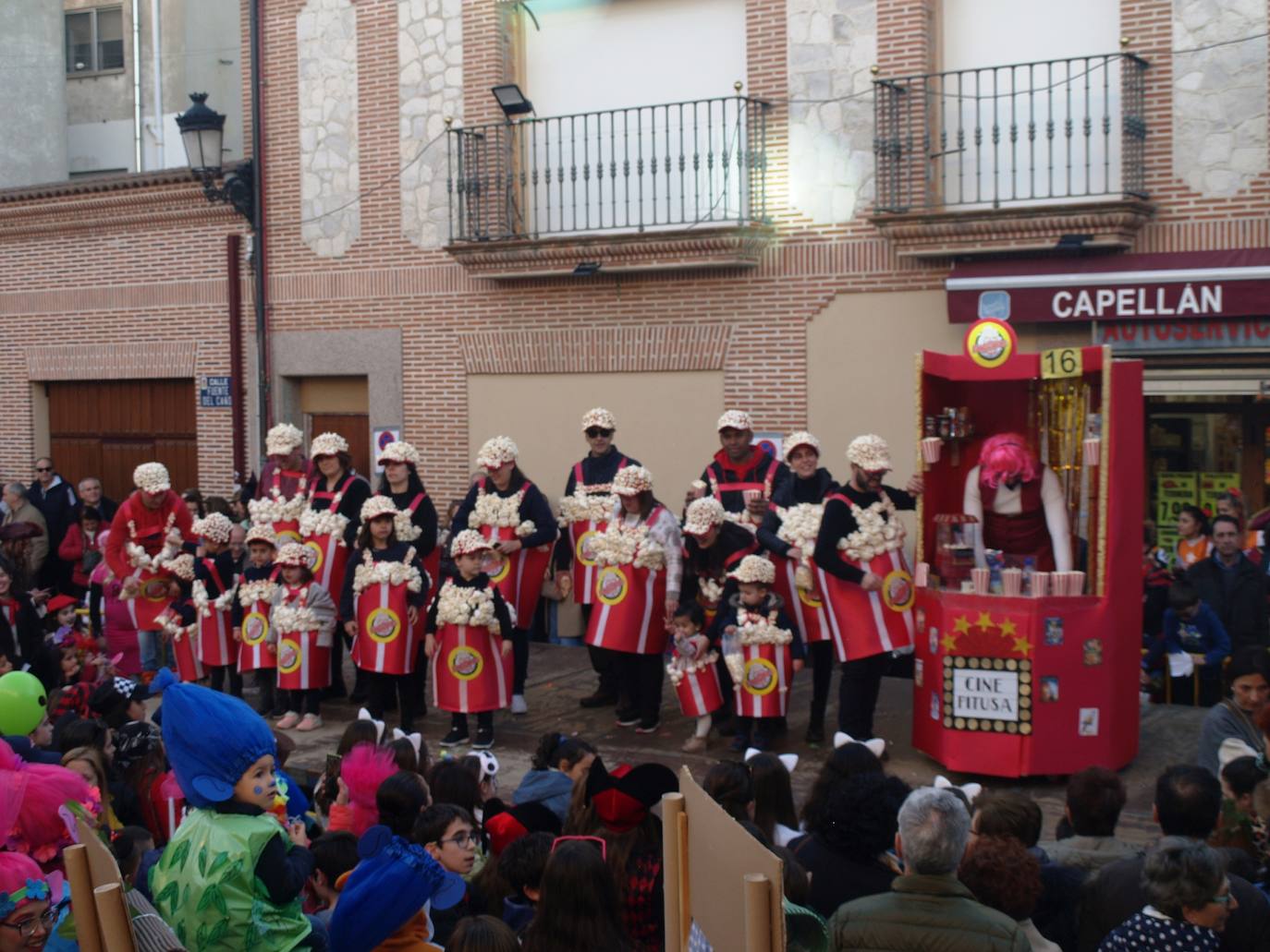 Las imágenes de la fiesta de la Piñata en Pedrajas de San Esteban