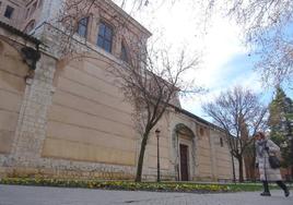 Fachada principal (ala oeste) del Monasterio de las Huelgas Reales.