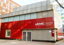 Fachada de la UEMC Business School