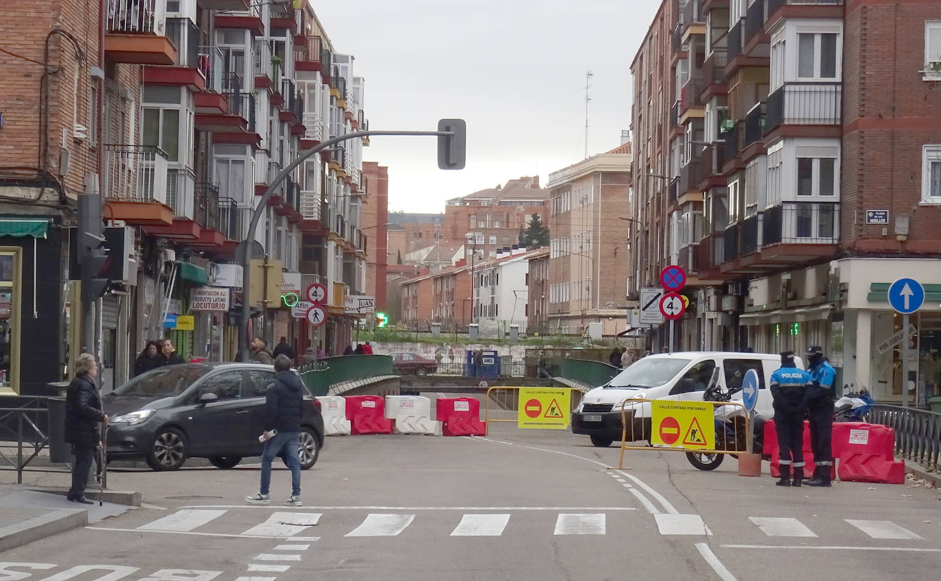 Corte al tráfico en el acceso al túnel de Vadillos.