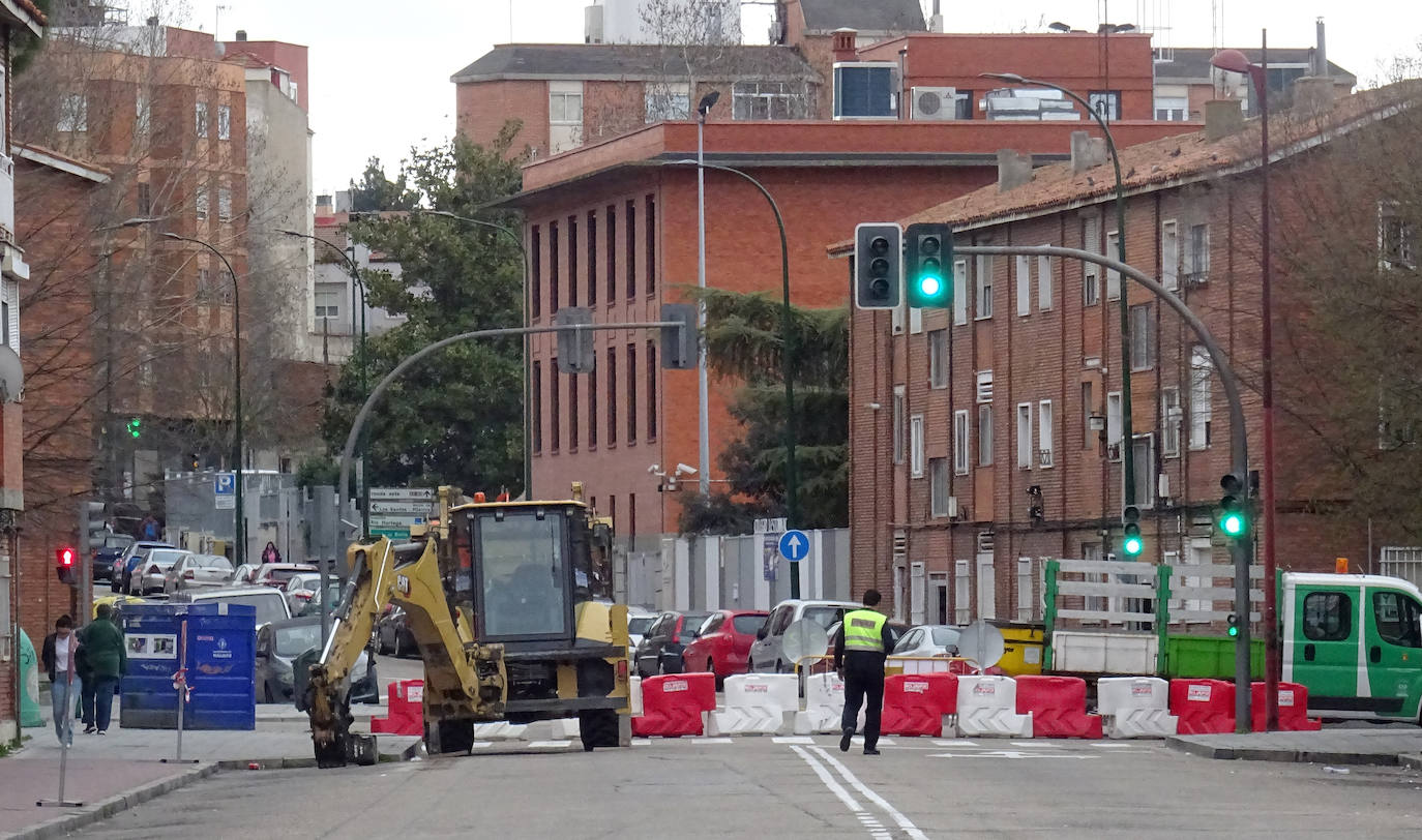 Corte al tráfico en el acceso al túnel de Vadillos.