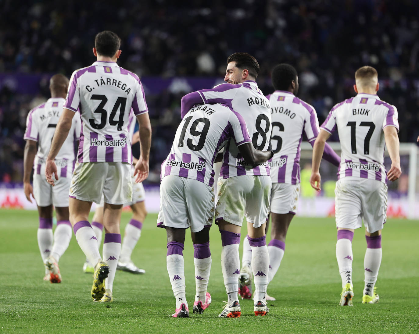 Las imágenes del partido entre el Real Valladolid y el Real Oviedo