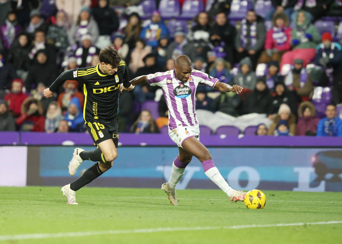 Las imágenes del partido entre el Real Valladolid y el Real Oviedo