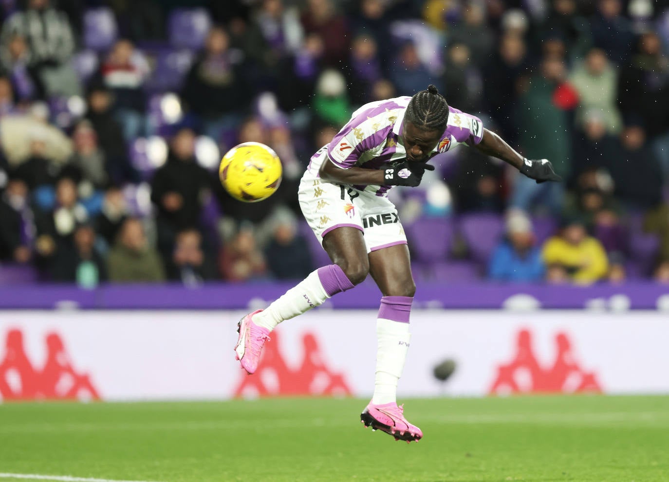 Las imágenes del partido entre el Real Valladolid y el Real Oviedo