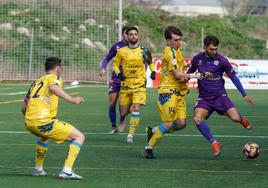 Conde, en una acción este sábado en el partido del Palencia Cristo ante el Diocesanos.