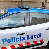 Conduce sin carné, se niega a las pruebas, da datos falsos y falta a la Policía Local