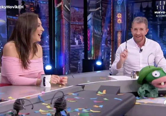 Tamara Falcó con Pablo Motos en 'El Hormiguero'.