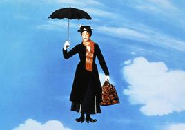 Julia Andrews en una escena de la película 'Mary Poppins'.