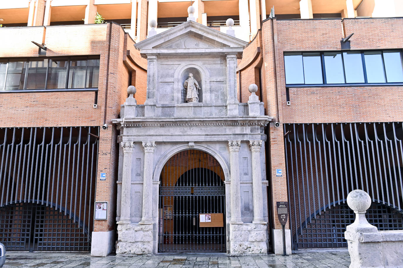 Recorre, en imágenes, la calle de Pedro Niño