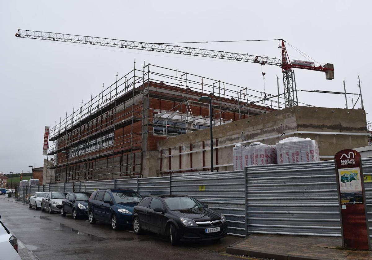 Nuevo centro de salud de Aguilar, en construcción.