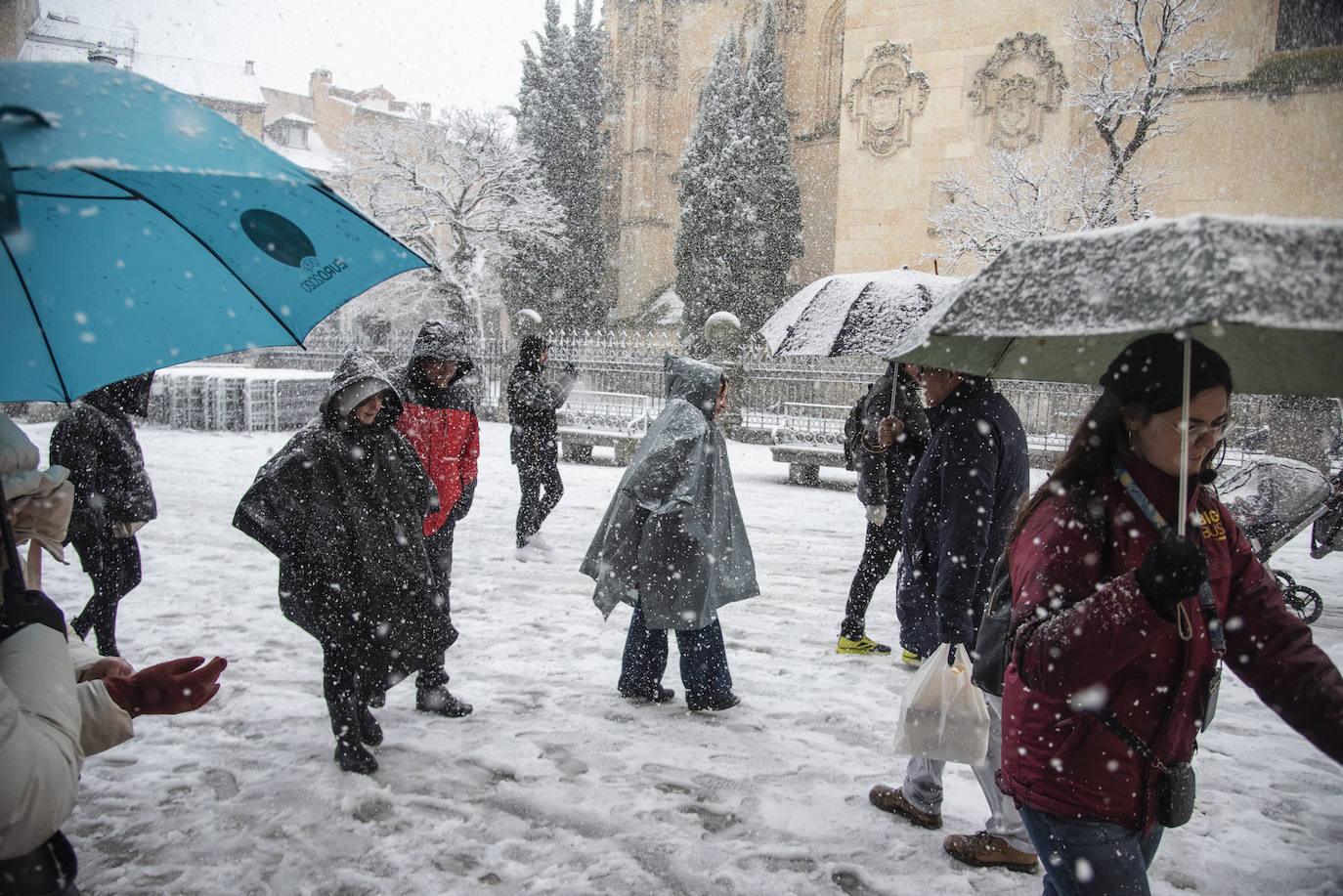 La nevada en Segovia capital, en imágenes