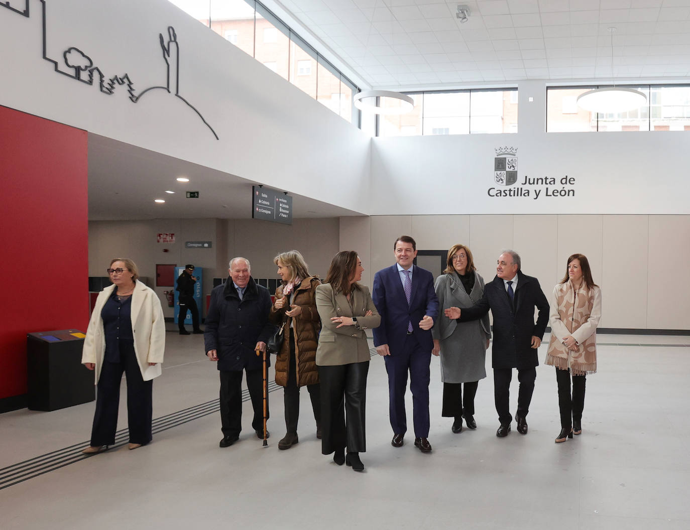 Mañueco inaugura la nueva estación de autobuses de Palencia