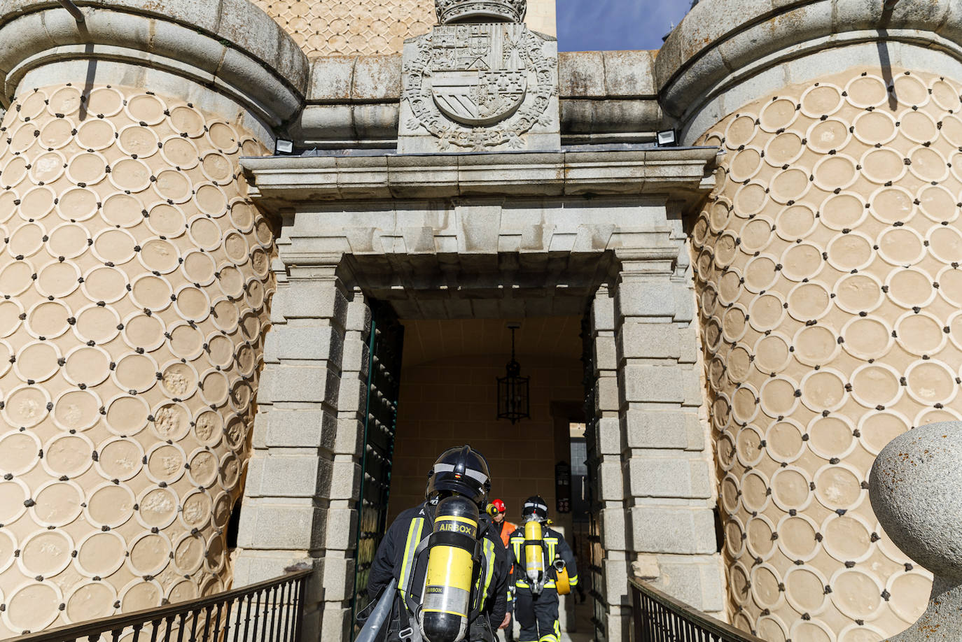 El incendio simulado en el Alcázar