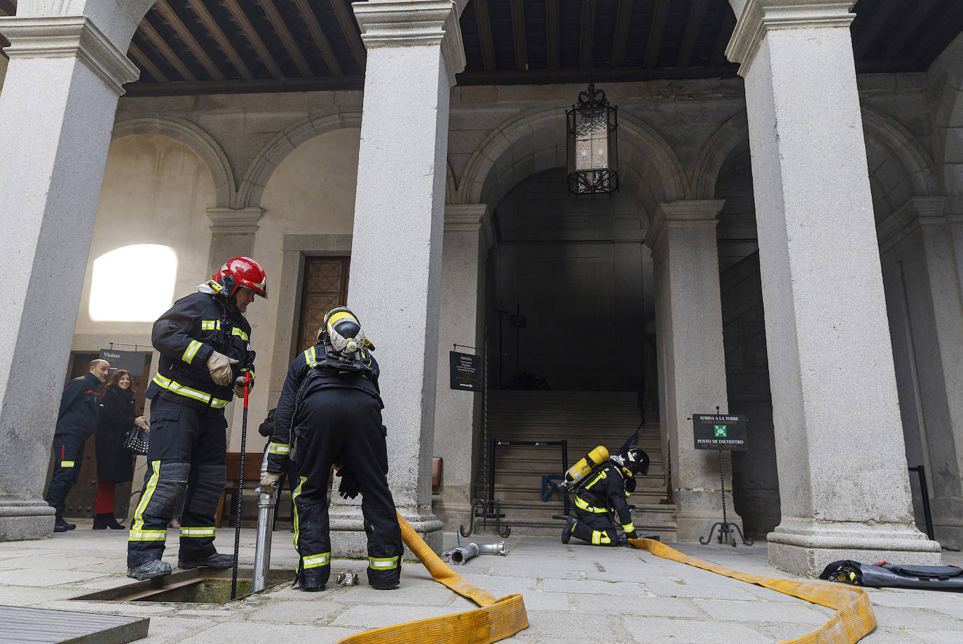 El incendio simulado en el Alcázar