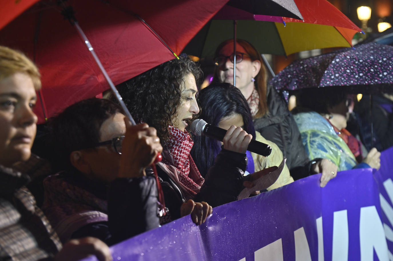 Las imágenes de la marcha feminista en Valladolid