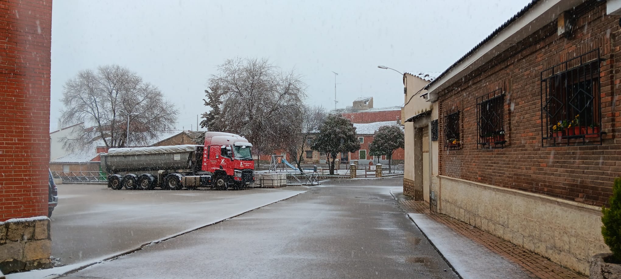 La provincia de Valladolid cubierta de nieve, en imágenes