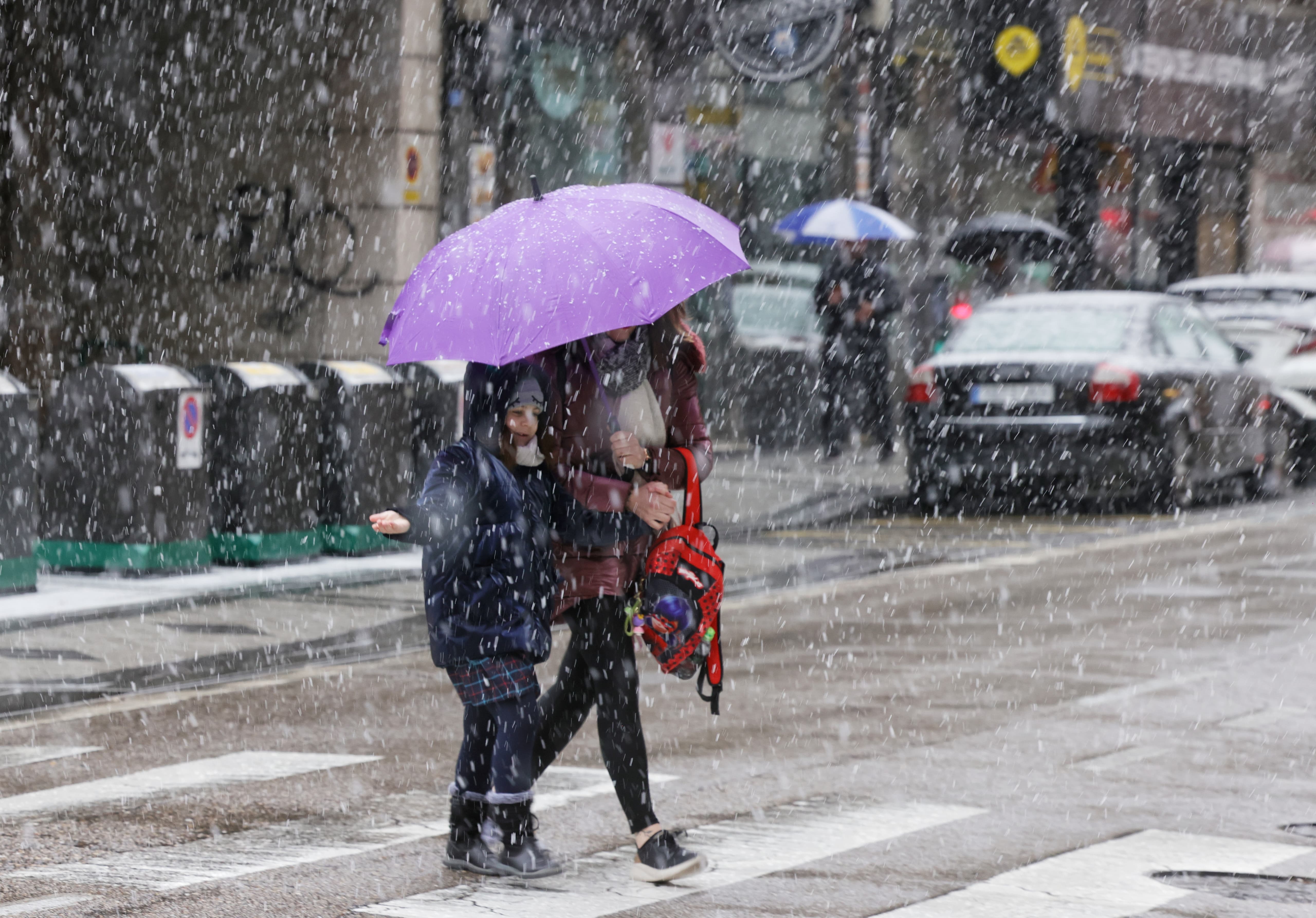 Las imágenes de Valladolid teñida de blanco por la nieve