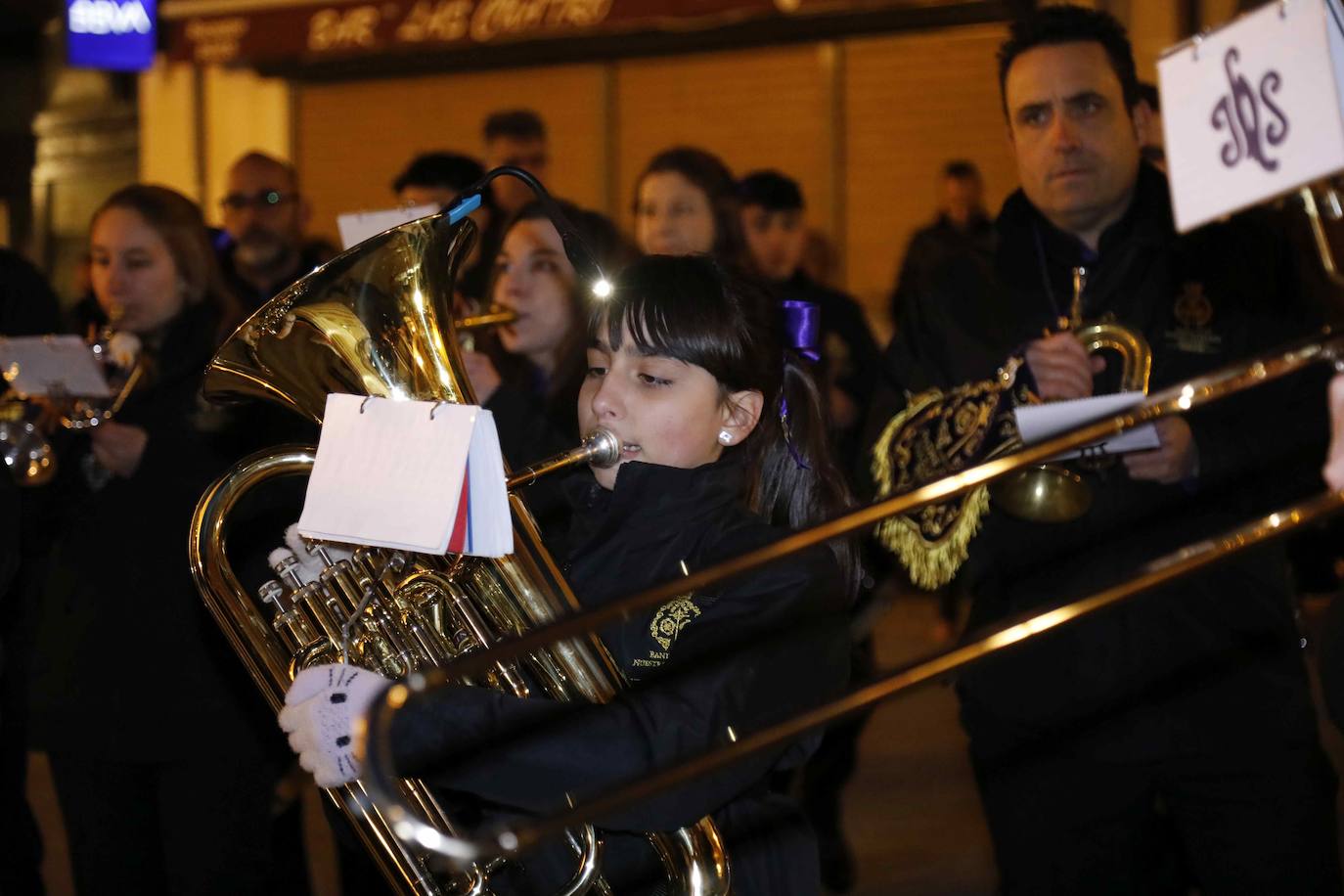 Pasacalles de bandas de Semana Santa en Peñafiel