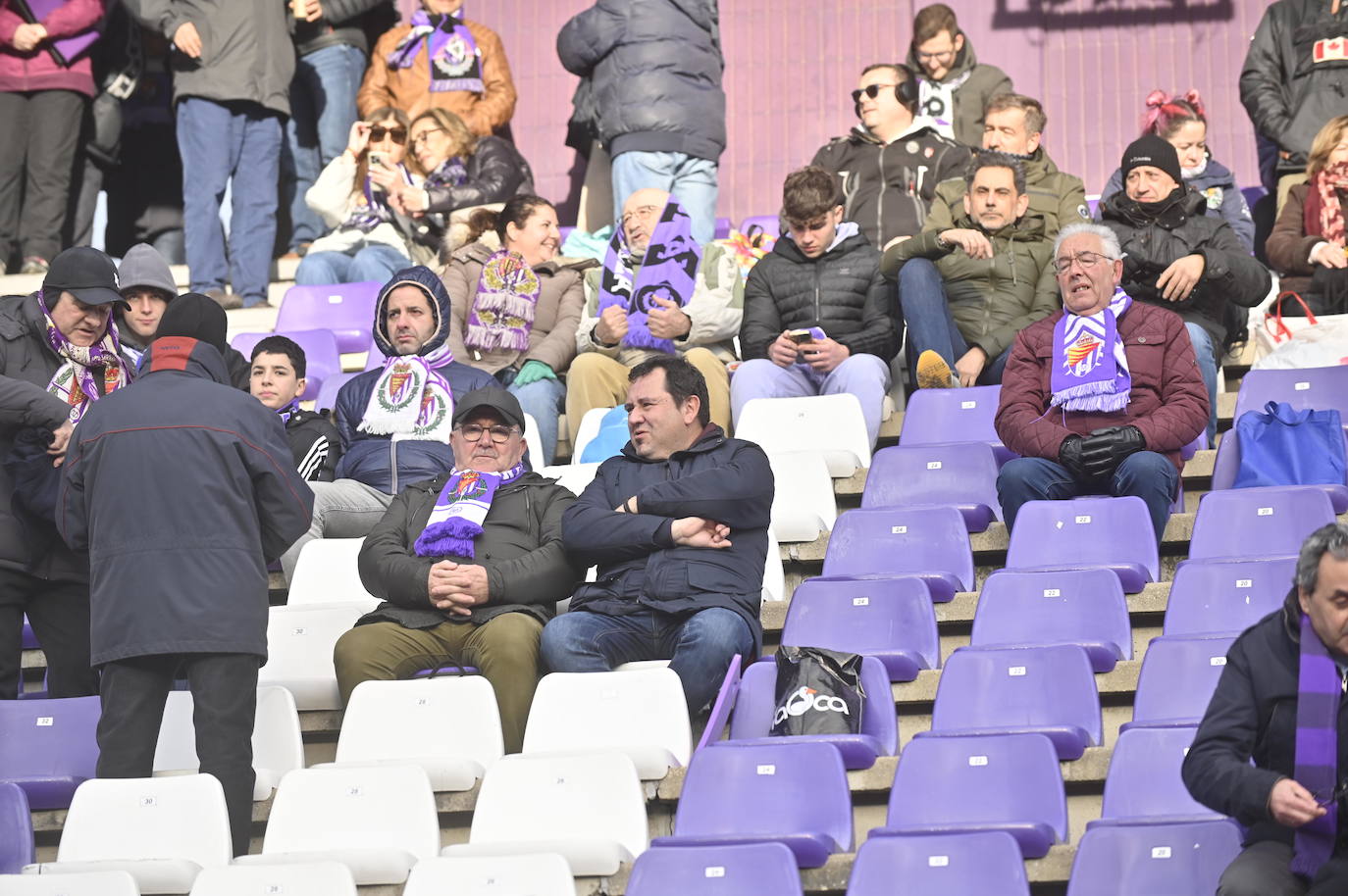 Búscate en la grada del Estadio José Zorrilla (2 de 4)