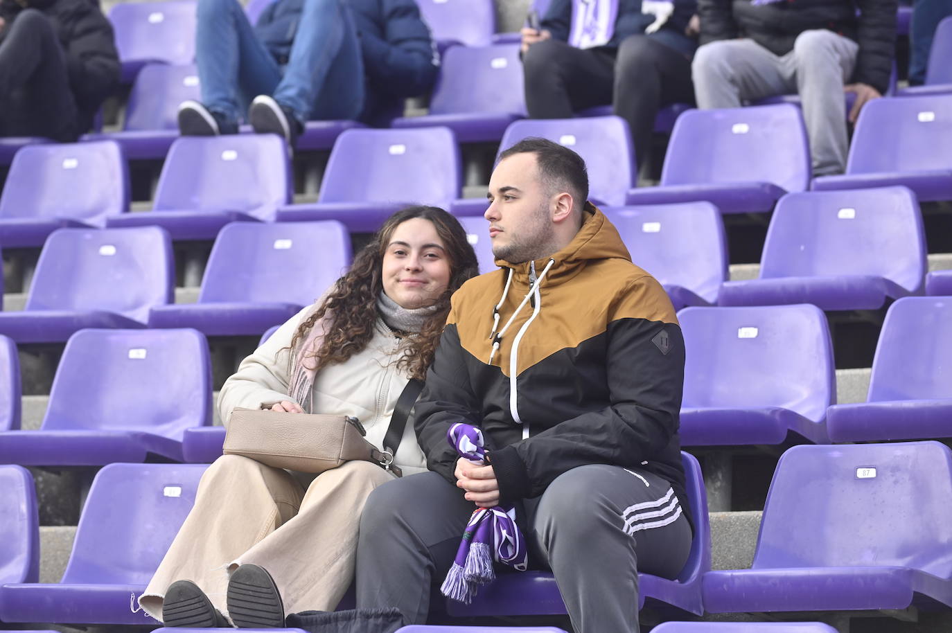 Búscate en la grada del Estadio José Zorrilla (2 de 4)