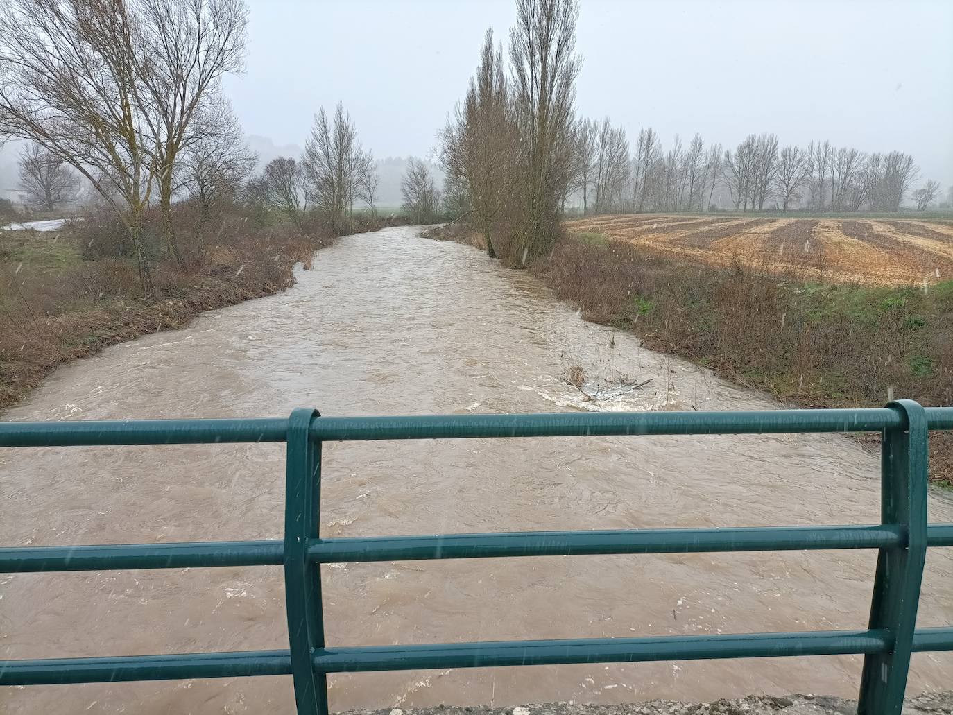 Alerta por la crecida de los ríos en Palencia