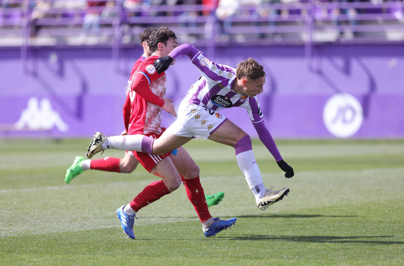 Las imágenes del partido del Promesas frente al SD Compostela