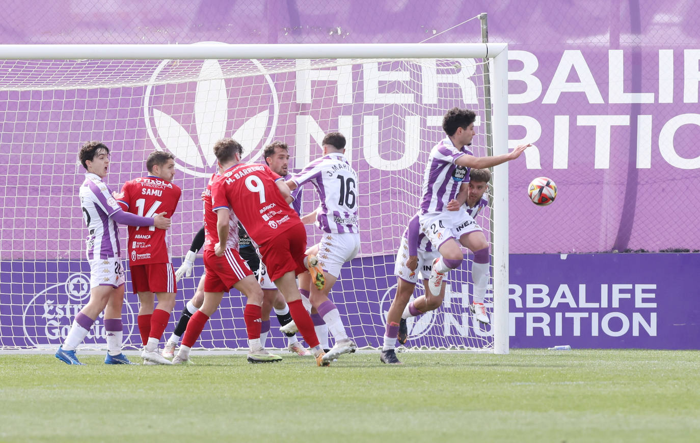 Las imágenes del partido del Promesas frente al SD Compostela