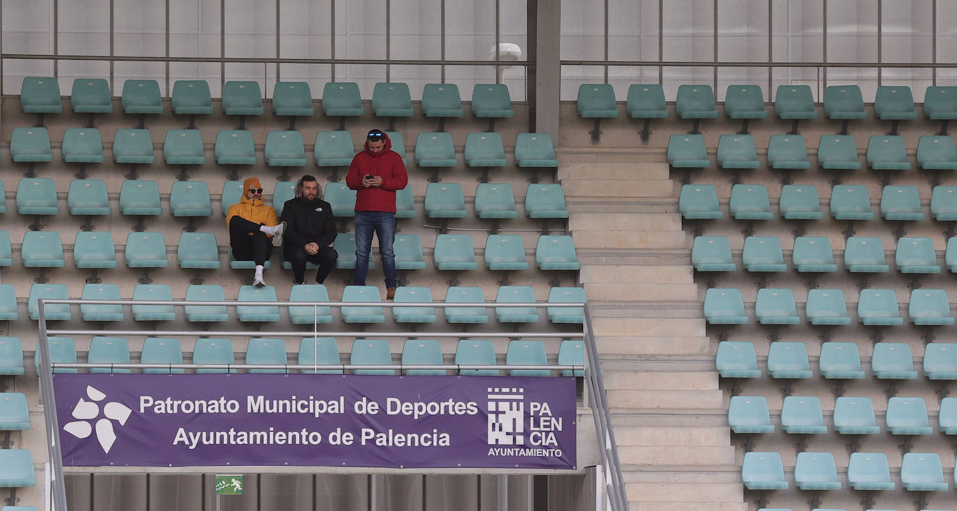 Búscate en las gradas en el derbi Palencia CF-Becerril