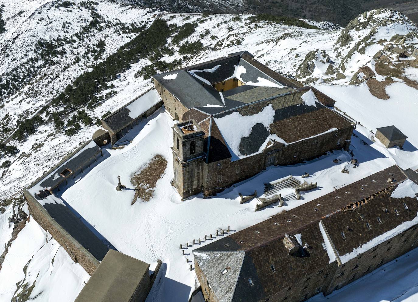 Nieve en la Peña de Francia
